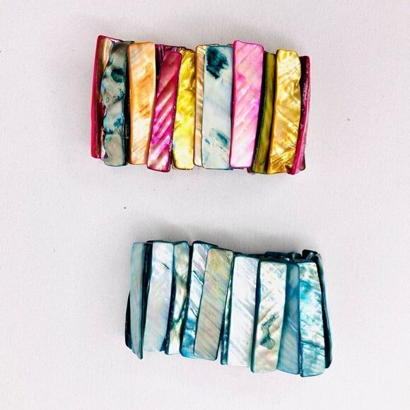 Bundle of 2 Faux Shell Bangles Stretch Bracelets - Picture 1 of 3